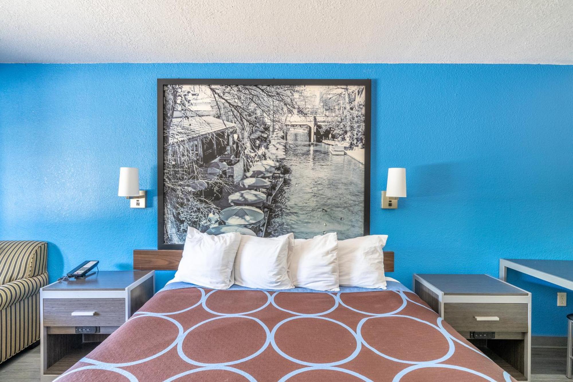 Super 8 By Wyndham San Antonio/Riverwalk Area Luaran gambar