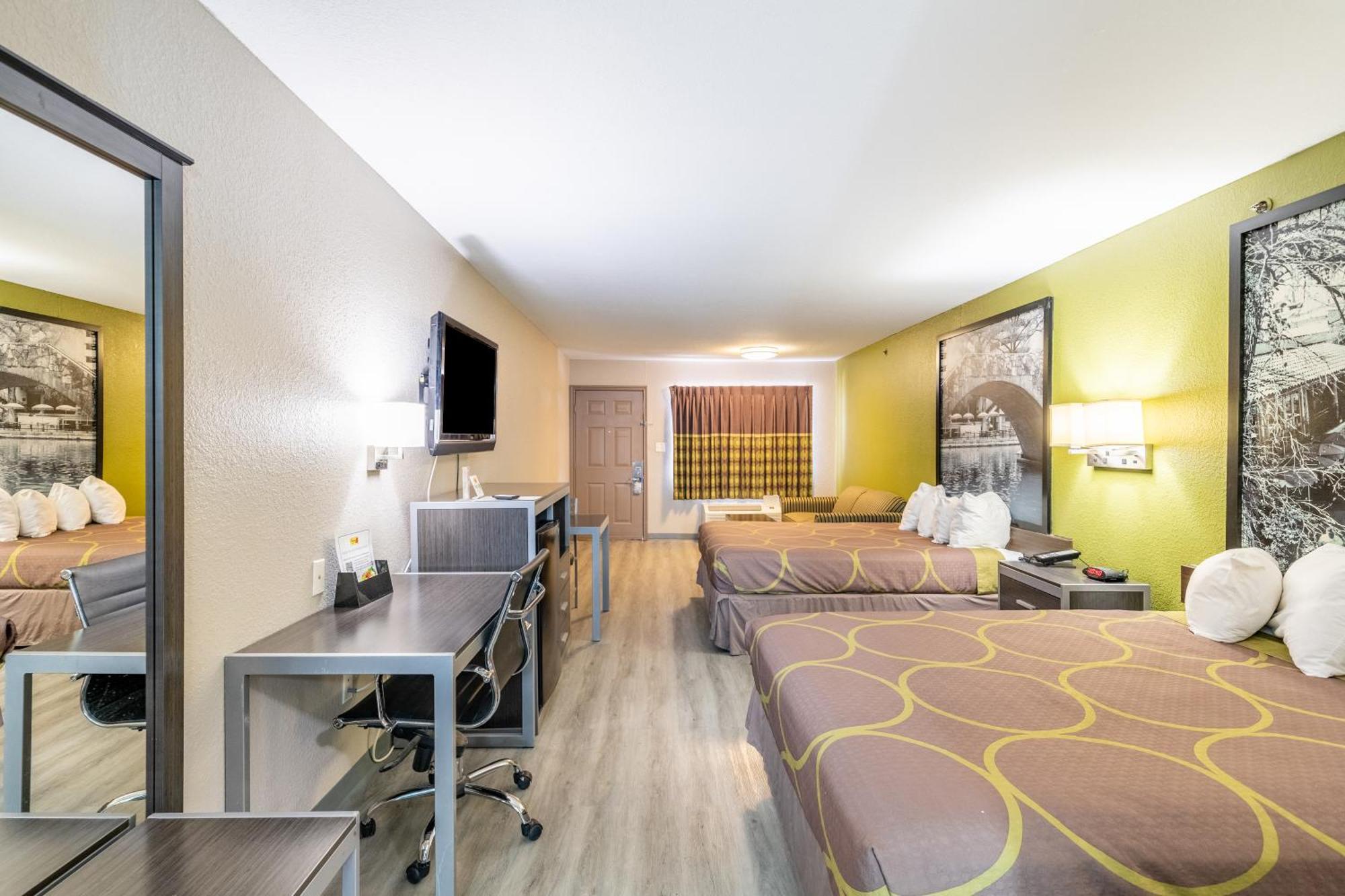 Super 8 By Wyndham San Antonio/Riverwalk Area Luaran gambar