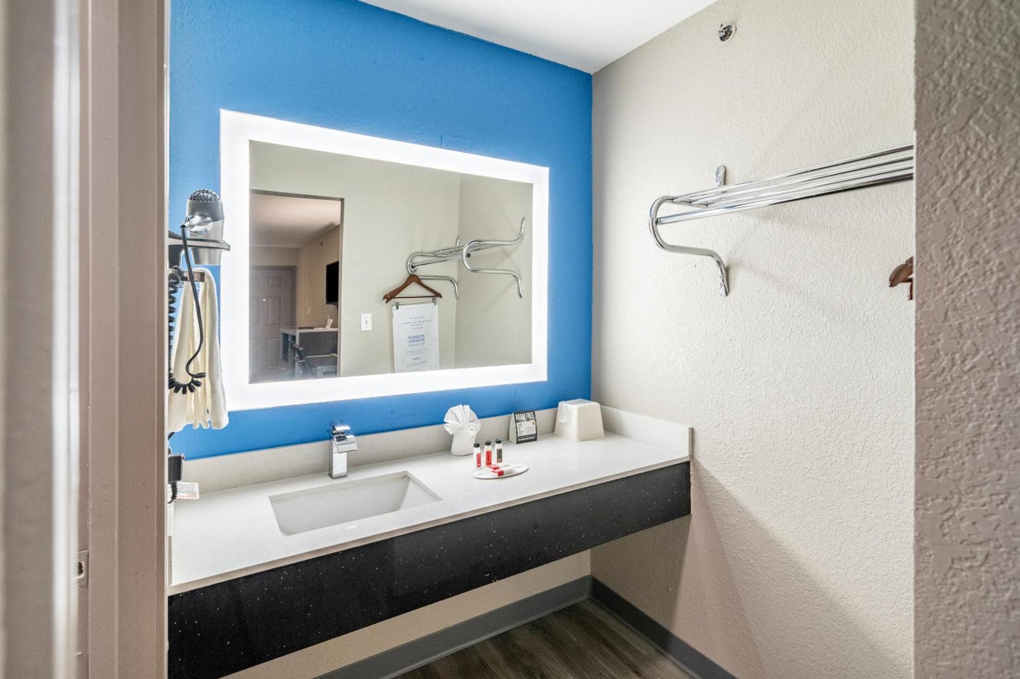 Super 8 By Wyndham San Antonio/Riverwalk Area Luaran gambar