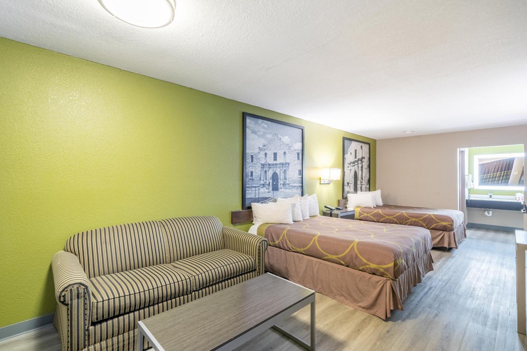Super 8 By Wyndham San Antonio/Riverwalk Area Luaran gambar