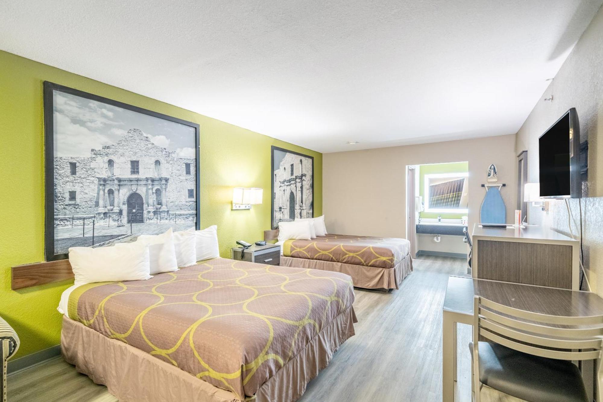 Super 8 By Wyndham San Antonio/Riverwalk Area Luaran gambar