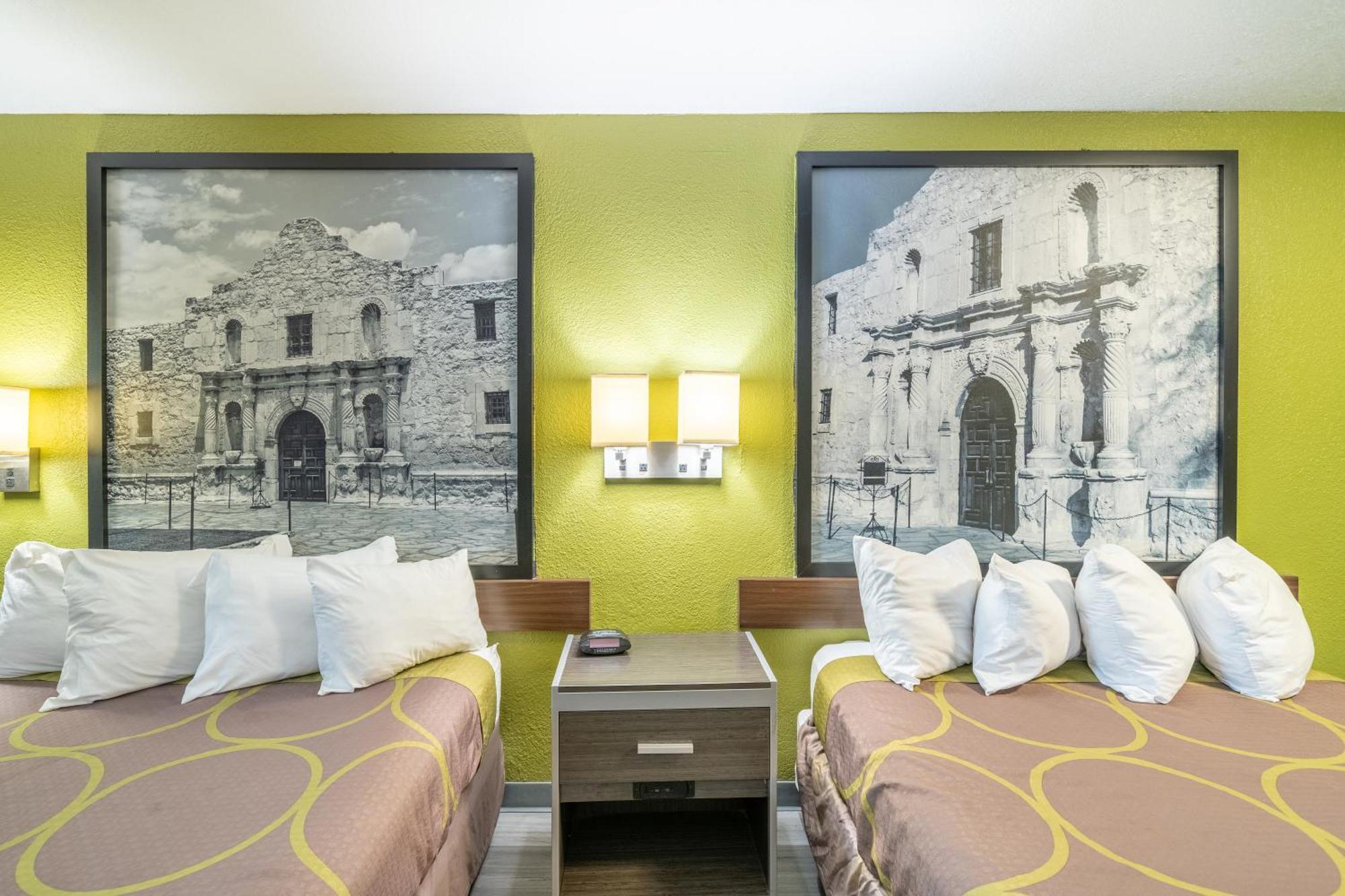 Super 8 By Wyndham San Antonio/Riverwalk Area Luaran gambar