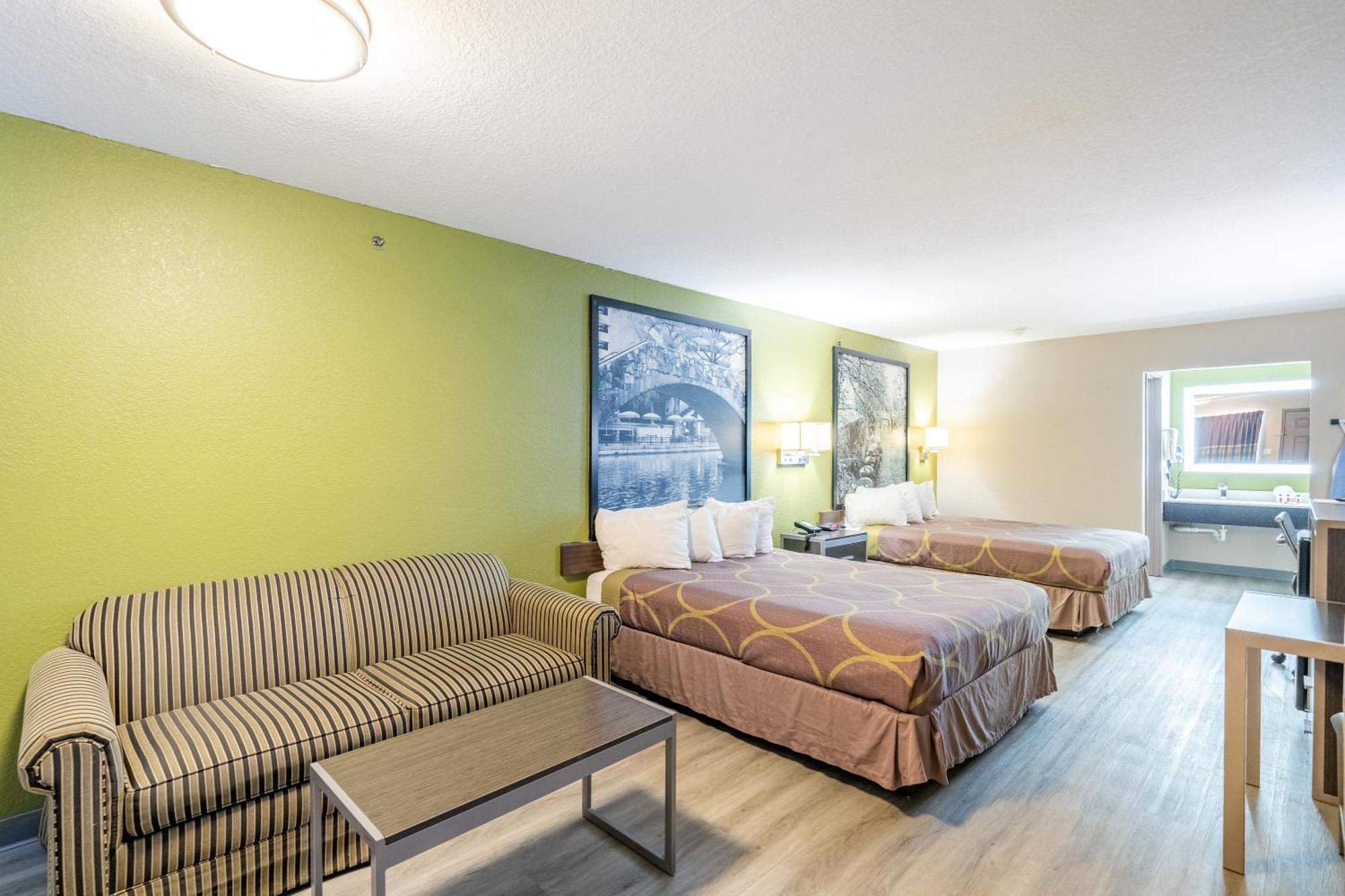 Super 8 By Wyndham San Antonio/Riverwalk Area Luaran gambar