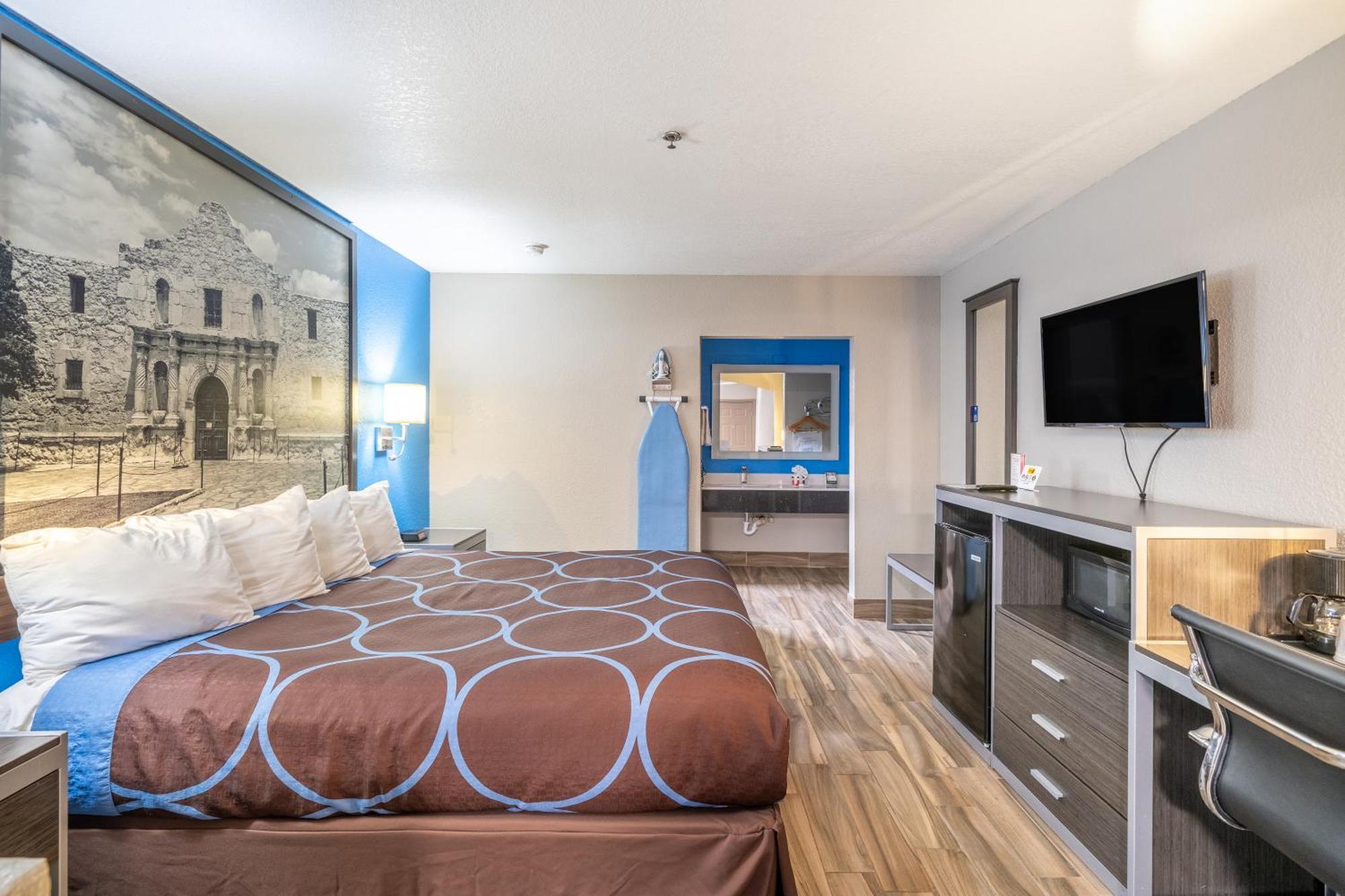 Super 8 By Wyndham San Antonio/Riverwalk Area Luaran gambar