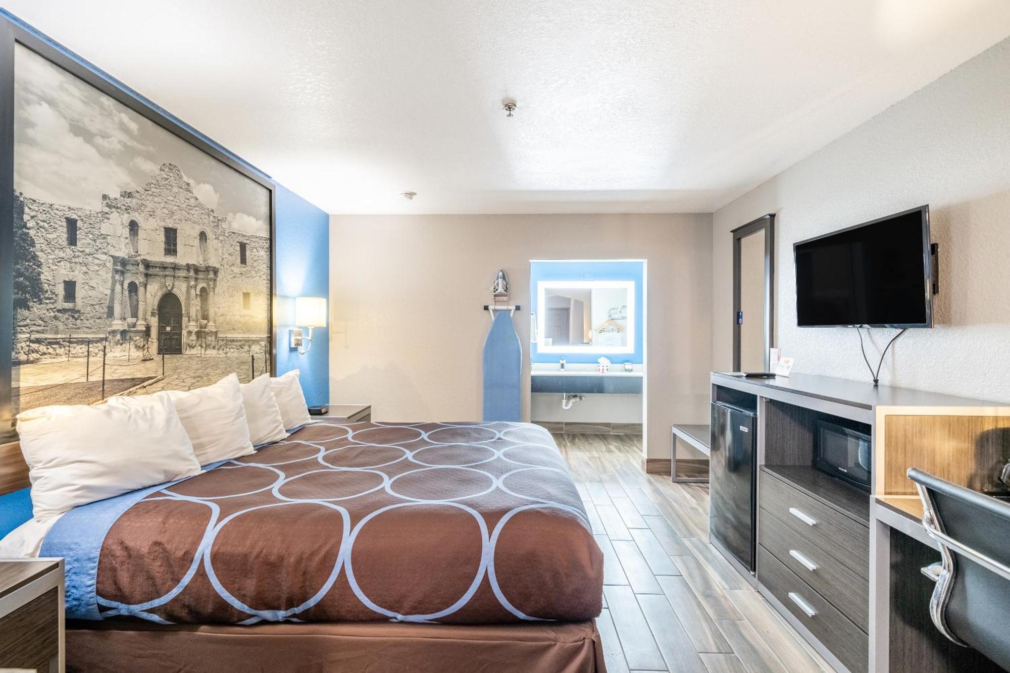 Super 8 By Wyndham San Antonio/Riverwalk Area Luaran gambar
