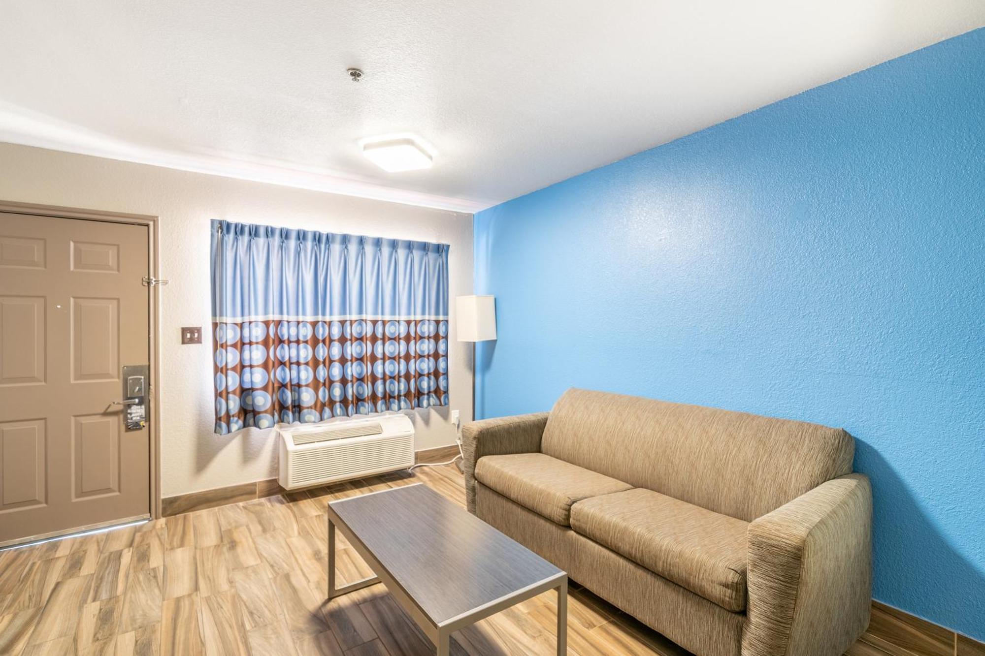 Super 8 By Wyndham San Antonio/Riverwalk Area Luaran gambar