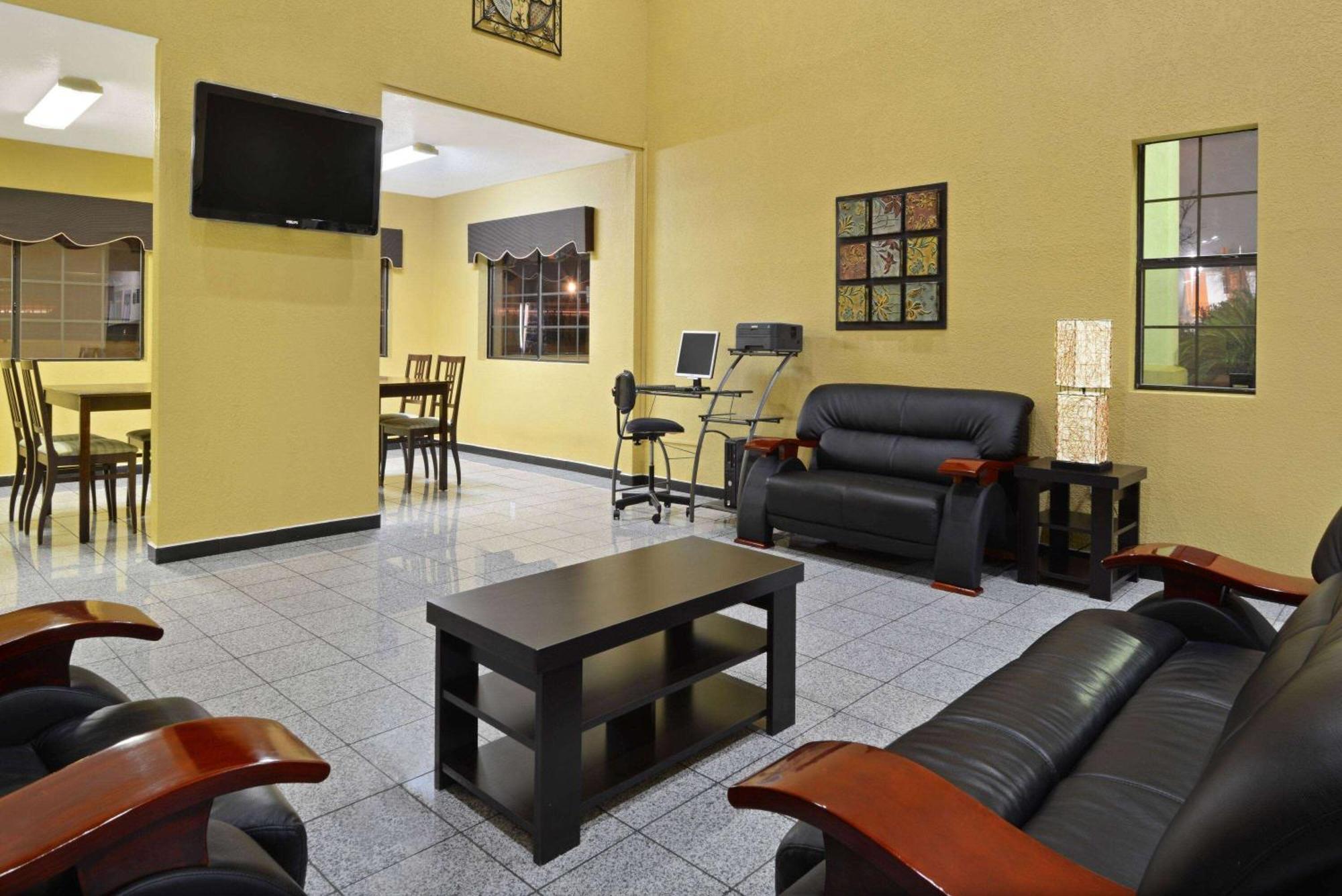 Super 8 By Wyndham San Antonio/Riverwalk Area Luaran gambar
